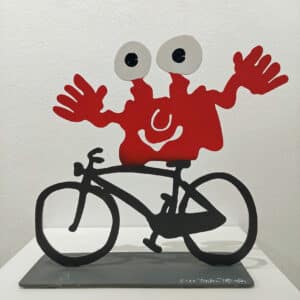 Patrick Preller Monster mit Fahrrad Stahlblech, Lack