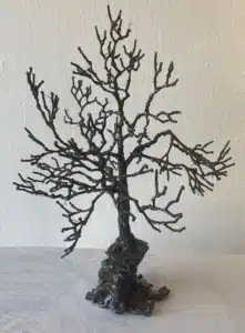 Mirsad Herenda Kleiner Baum II Skulptur aus Eisen 47 x 34 x 36 cm Unikat