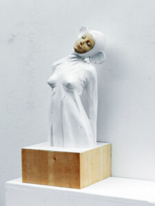 Leo Ferdinando Demetz White Virgin Lindenholz und Lack Höhe ca. 54 cm Unikat