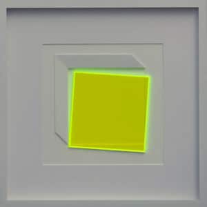 Klaus Joas, Ohne Titel Grün, 2022, Lichtverstärkendes Acrylglas, Zeichnung auf weißem Acryl, 47,5 x 47,5 cm, Unikat